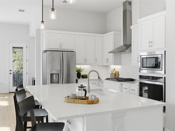 225 Diamondback DR, Georgetown TX 78628