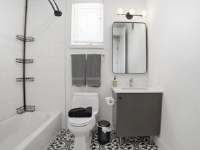 2709 E 5th ST 1306, Austin TX 78702