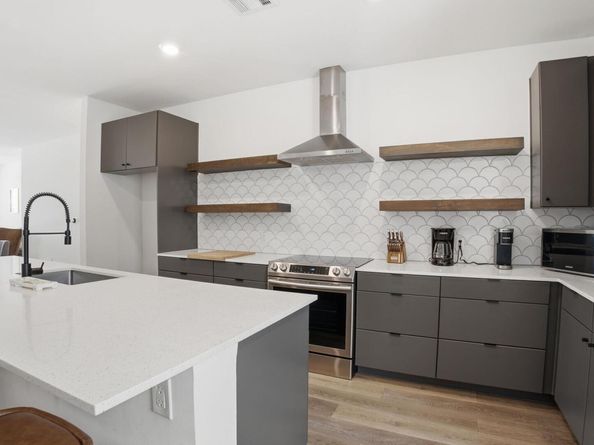 2709 E 5th ST 1306, Austin TX 78702