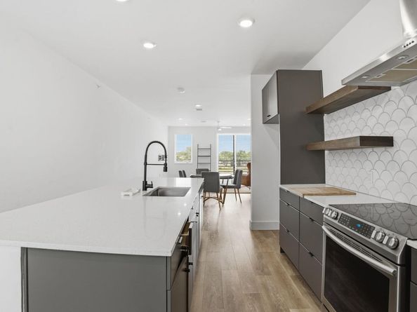 2709 E 5th ST 1306, Austin TX 78702