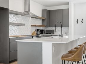 2709 E 5th ST 1306, Austin TX 78702