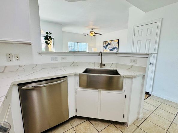 2320 Gracy Farms LN 1432, Austin TX 78758