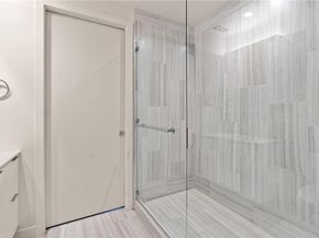 44 East Ave 2011, Austin TX 78701