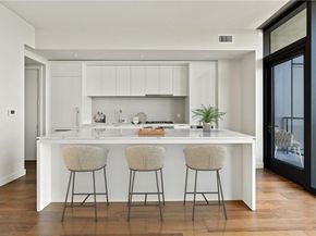 44 East Ave 2011, Austin TX 78701