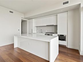 44 East Ave 2011, Austin TX 78701