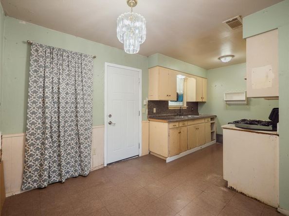 1021 Gardner RD, Austin TX 78721