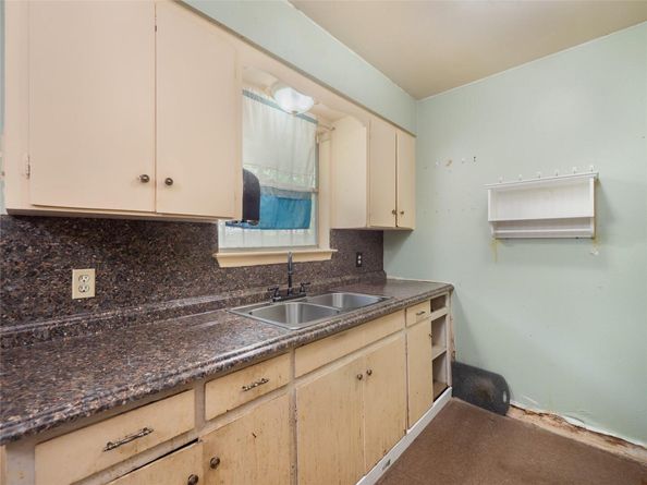1021 Gardner RD, Austin TX 78721