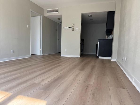 1800 Lavaca ST 705, Austin TX 78701