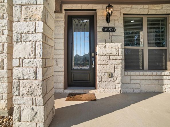 18900 Nicklaus DR, Lago Vista TX 78645