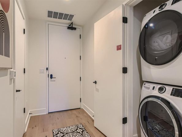 48 East Ave 2201, Austin TX 78701