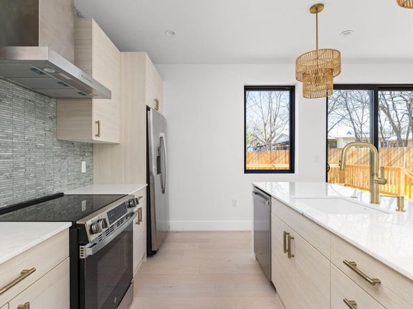 802 Philco DR 2, Austin TX 78745