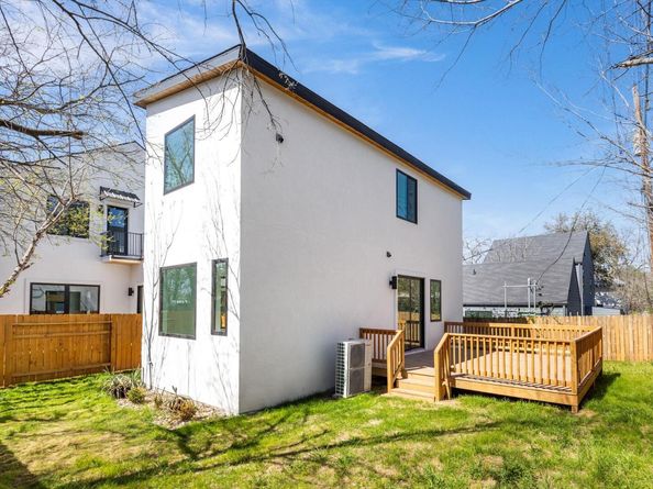 802 Philco DR 2, Austin TX 78745