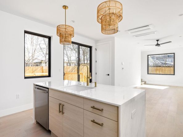 802 Philco DR 2, Austin TX 78745