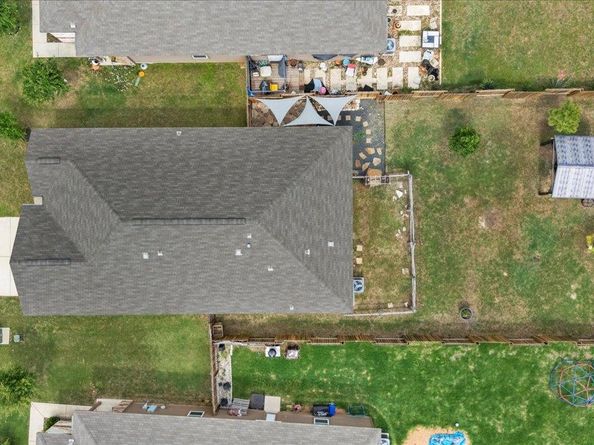 321 Freedom Park Ave, Liberty Hill TX 78642