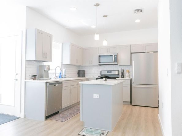 12500 Lamppost LN 16, Austin TX 78727
