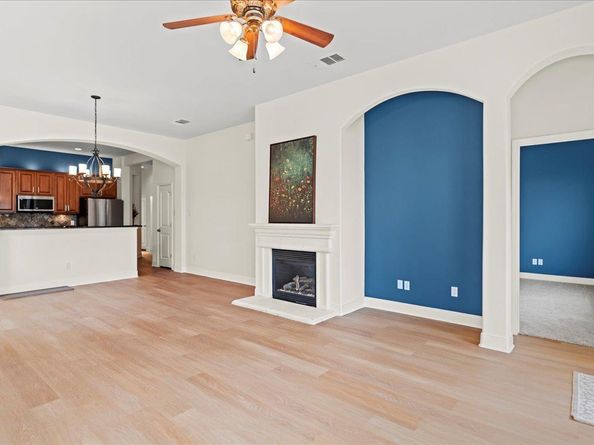 2210 Onion Creek PKWY 604, Austin TX 78747