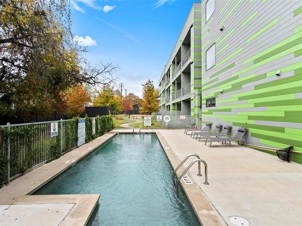 4004 Banister LN 105, Austin TX 78704