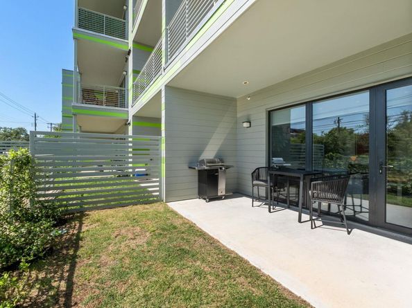 4004 Banister LN 105, Austin TX 78704