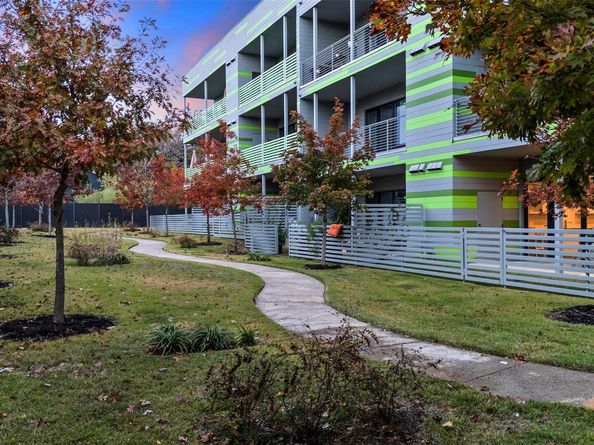 4004 Banister LN 105, Austin TX 78704