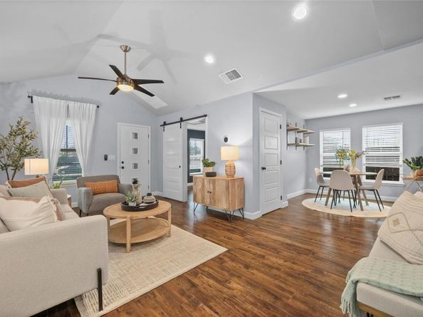 1191 Chicon ST, Austin TX 78702