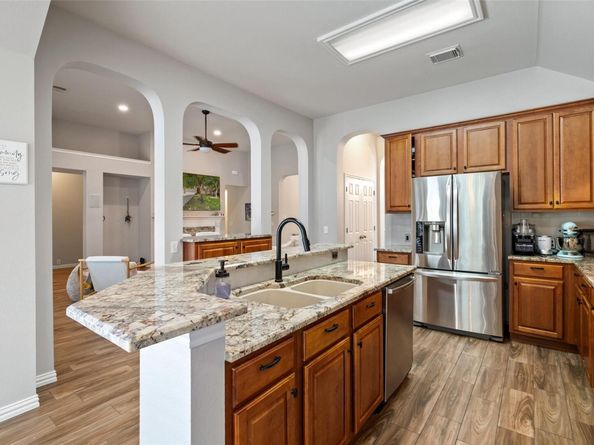 2112 Bandera PATH, Round Rock TX 78665