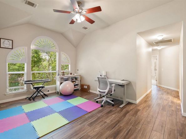 2112 Bandera PATH, Round Rock TX 78665