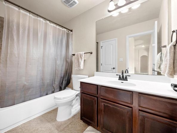 106 Tonkawa TRL W, Austin TX 78738