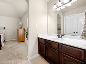 106 Tonkawa TRL W, Austin TX 78738