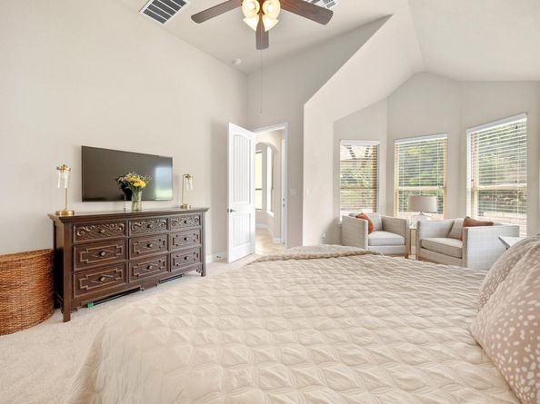 106 Tonkawa TRL W, Austin TX 78738