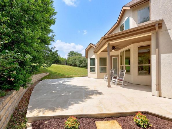 106 Tonkawa TRL W, Austin TX 78738