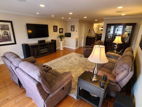 7803 5th Ave, North Bergen NJ 07047