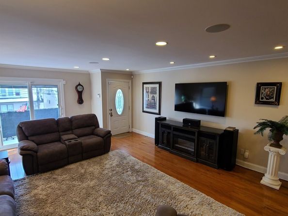 7803 5th Ave, North Bergen NJ 07047