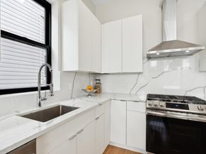 220 Freeman Ave, Jersey City NJ 07306