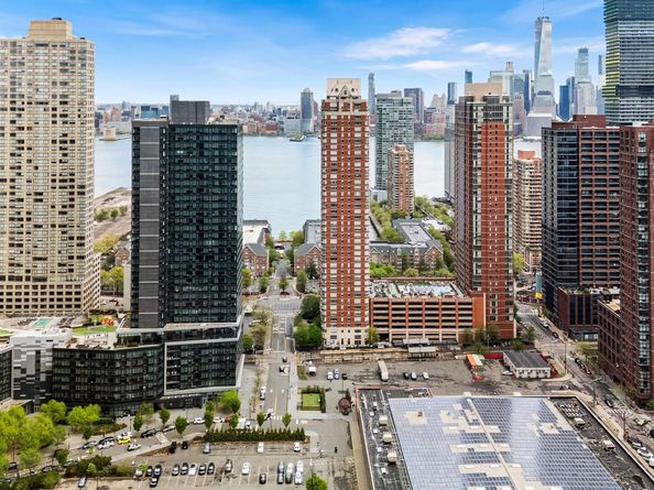 159 2nd St 1104, Jersey City NJ 07302