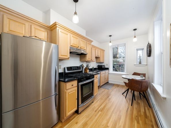 109 Erie St 3R, Jersey City NJ 07302