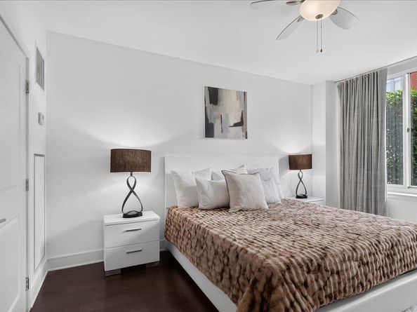1100 Maxwell Lane 422, Hoboken NJ 07030