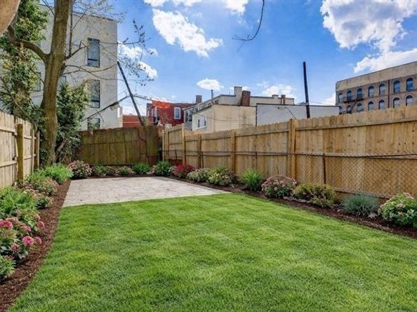 69 Jewett Ave, Jersey City NJ 07304
