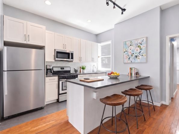 62 Van Reypen St, Jersey City NJ 07306