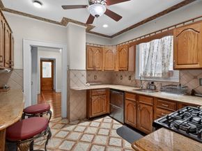 20 75th St, North Bergen NJ 07047