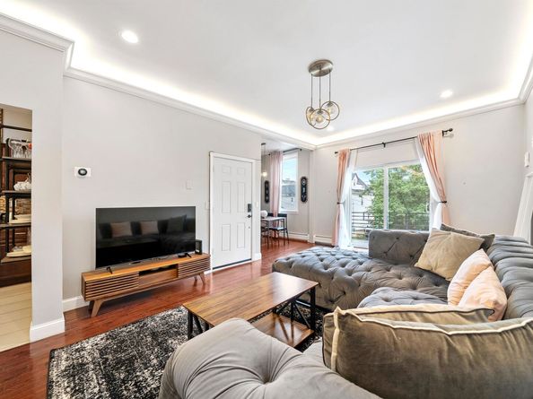 138 76th St, North Bergen NJ 07047