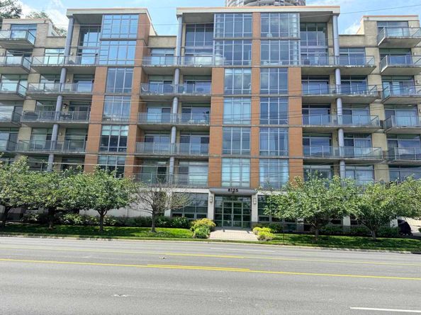 8125 River Rd C3, North Bergen NJ 07047