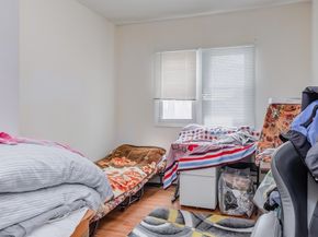 77 Wallis Ave, Jersey City NJ 07306