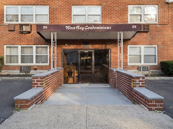 214 Avenue A B5, Bayonne NJ 07002