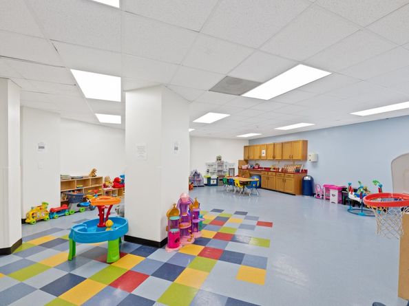719 Harmon Cove Tower 719, Secaucus NJ 07094