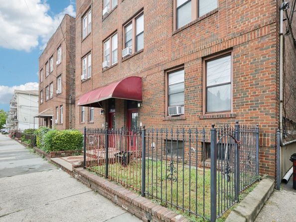 262 Clendenny Ave 6, Jersey City NJ 07304
