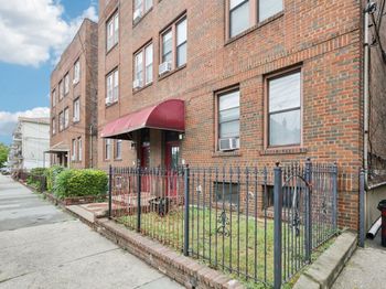 262 Clendenny Ave