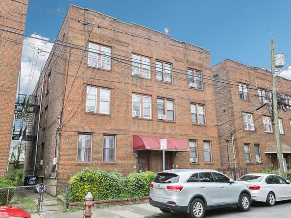 262 Clendenny Ave 6, Jersey City NJ 07304