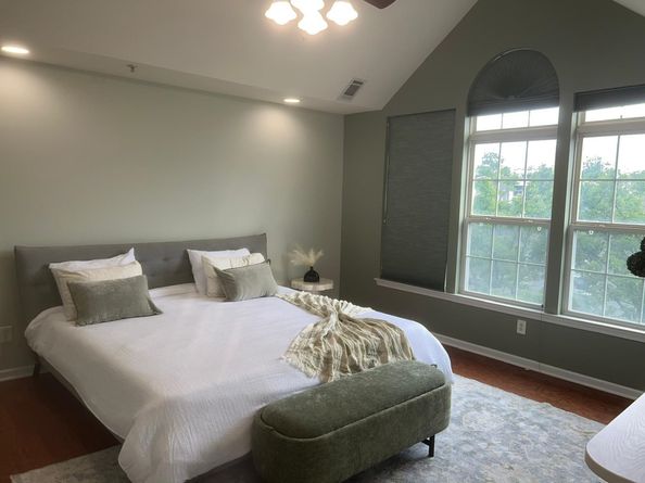 24 Marina Dr, Bayonne NJ 07992