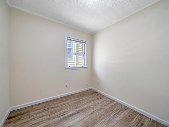 374 Avenue C, Bayonne NJ 07002