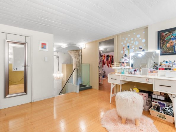 205 10th St 3F, Jersey City NJ 07302